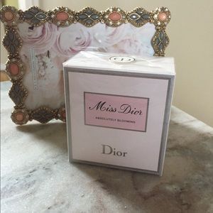 Dior absolutely blooming